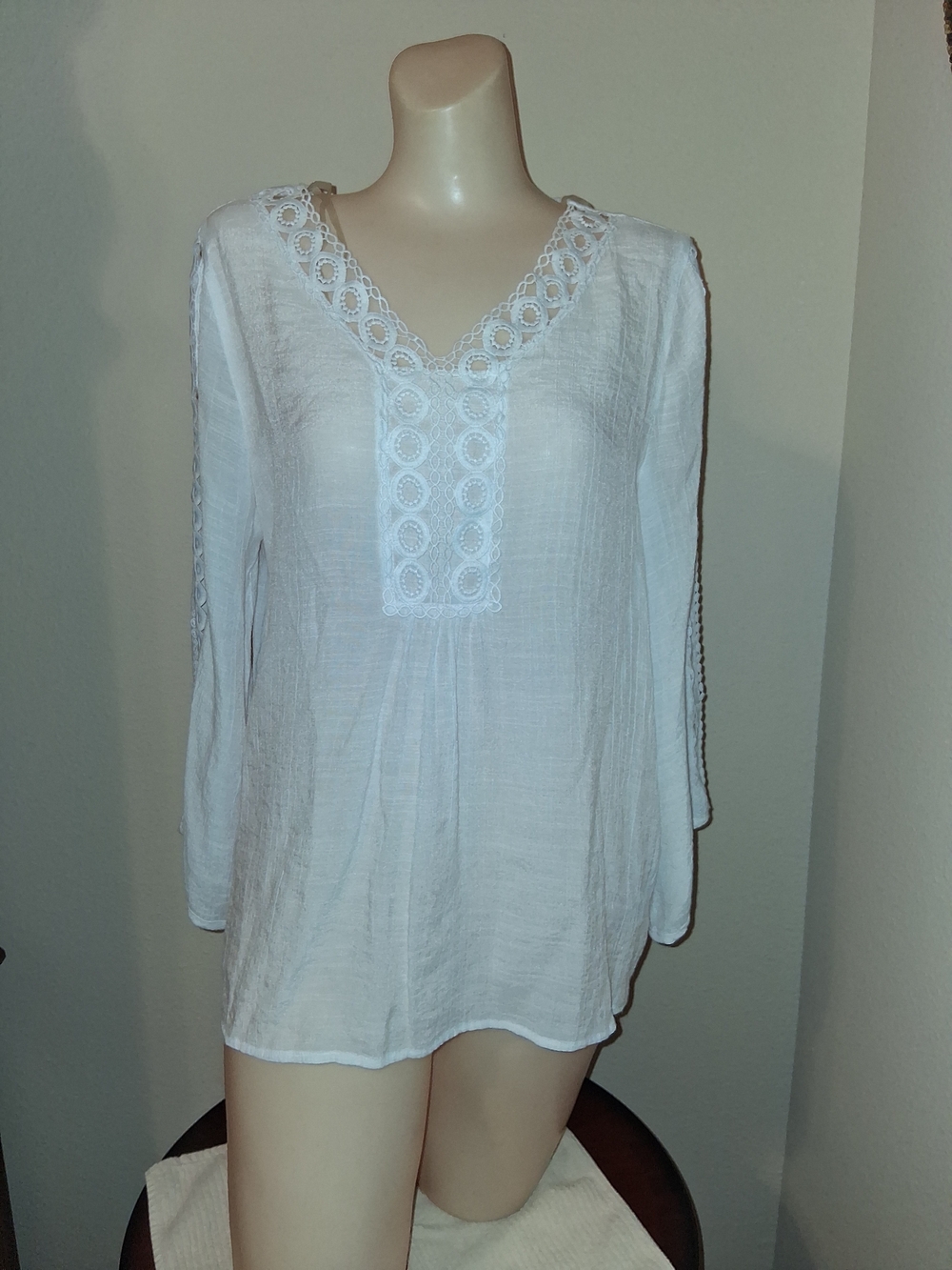 Counterparts White Lace-Trim V-Neck Boho Blouse